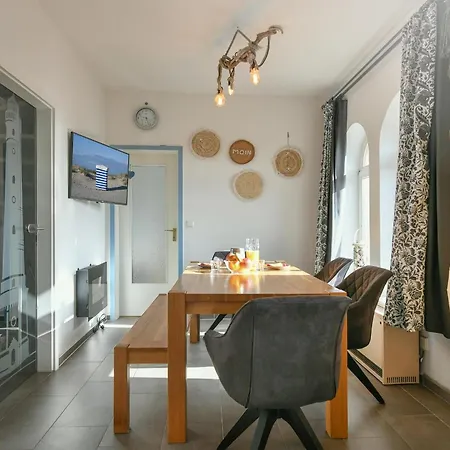 Haus Moewennest Kiek Op De Toorns Apartmán
